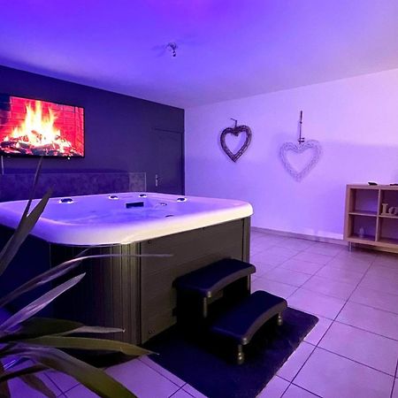 Spa Du Petit Manoir Hebuterne エクステリア 写真