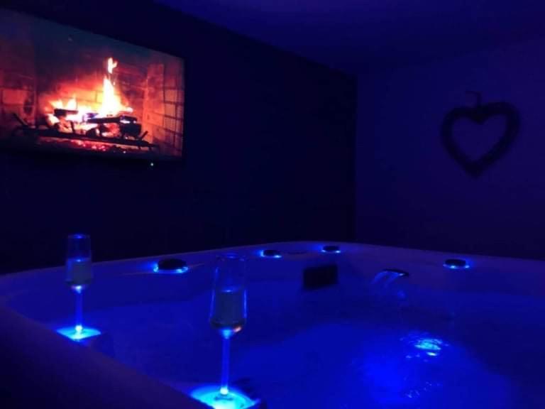 Spa Du Petit Manoir Hebuterne エクステリア 写真